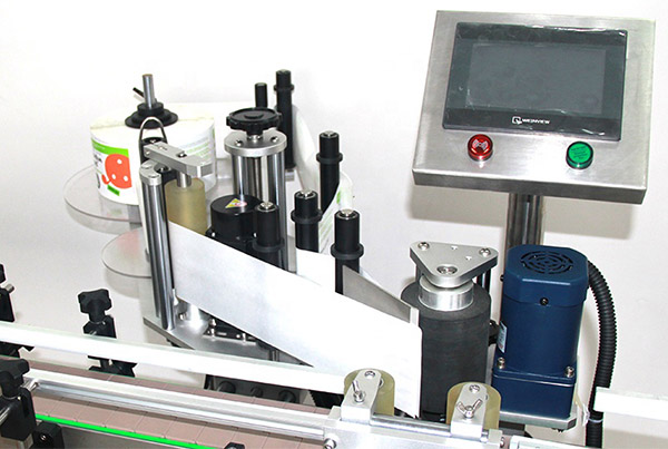 beer bottle labeling machine