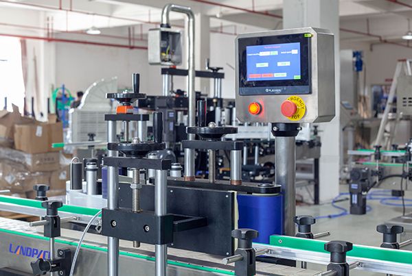 automatic labeling machine