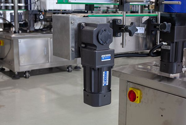 square labeling machine