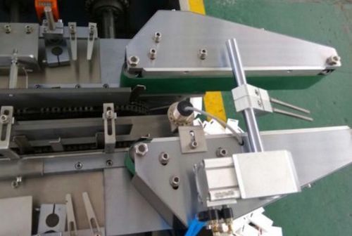 cosmetic tube filling and sealing machine