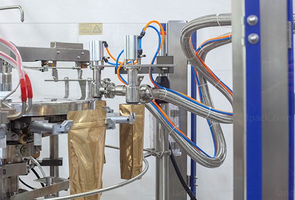 liquid pouch sealing machine