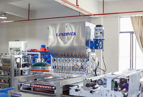 sachet packaging machine