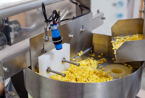 popcorn bagging machine