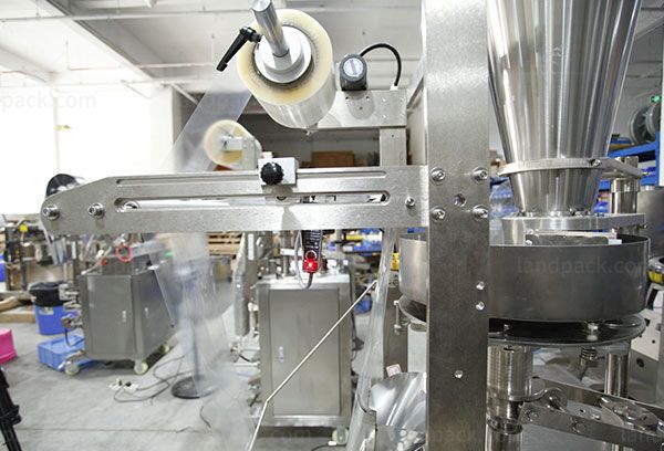 silica gel pouch packing machine