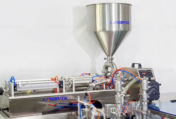 liquid filling machine