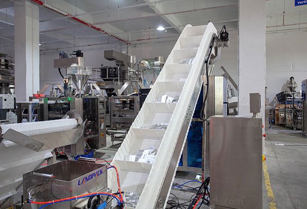  liquid pouch packing machine