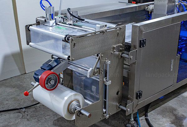 fastener packaging machine