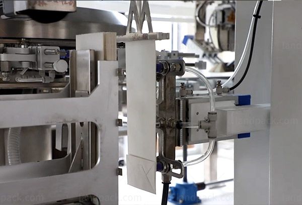 wheat flour packing machine