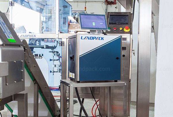 dry fruit vacuum packing machine
