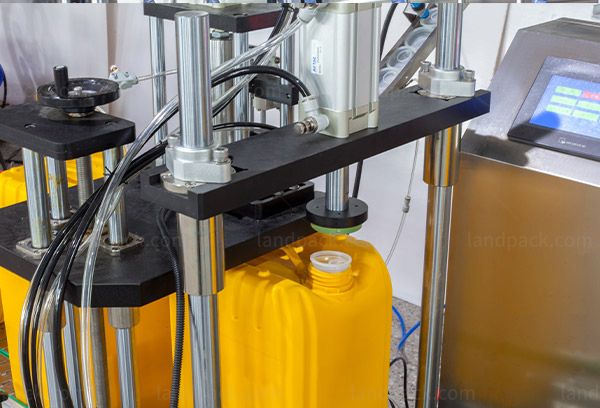 liquid filling machine liquid filling machine