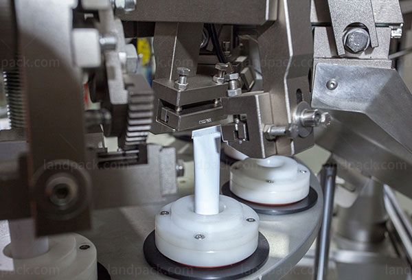automatic tube filling machine