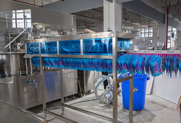 spout pouch filling and capping machine