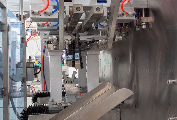 peanut packaging machine