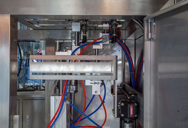 nuts packaging machine