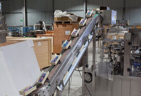 gummy bear packaging machine