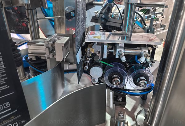 peanut packing machine