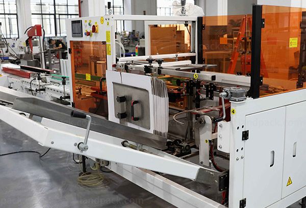 robotic case erector