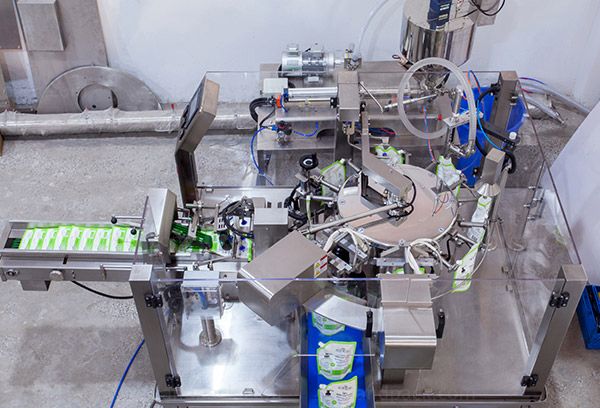 automatic liquid packaging machine