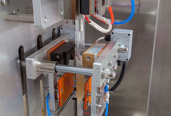 liquid sachet filling machine