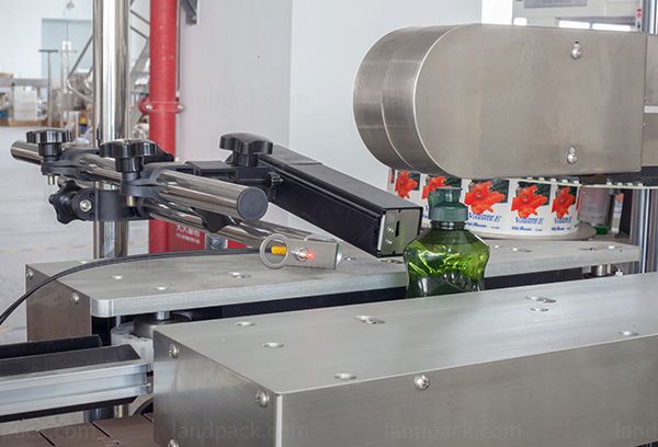liquid pouch packing machine