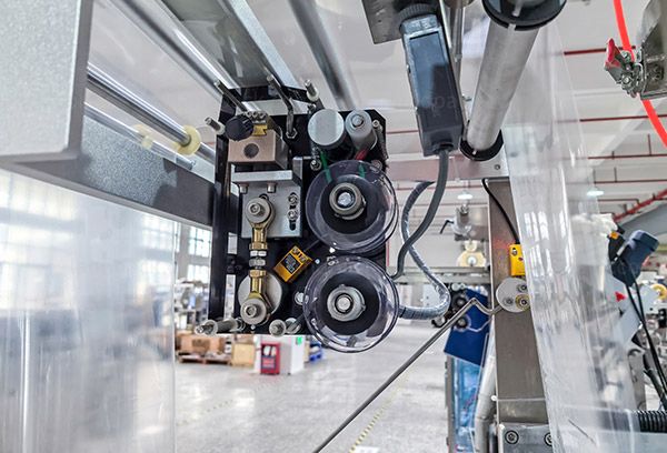 powder filling and sealing machine
