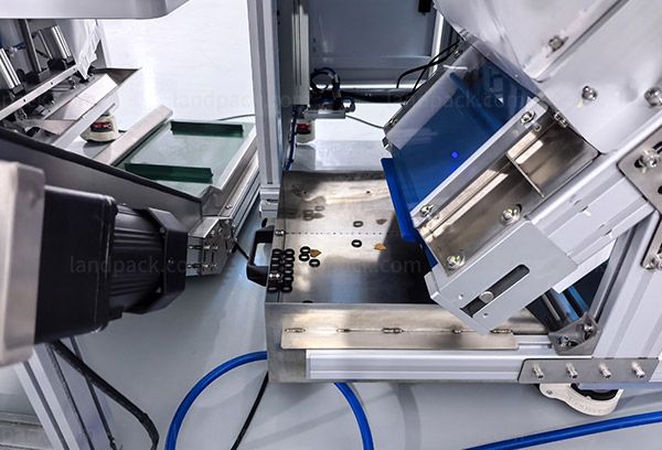 hardware packing machine