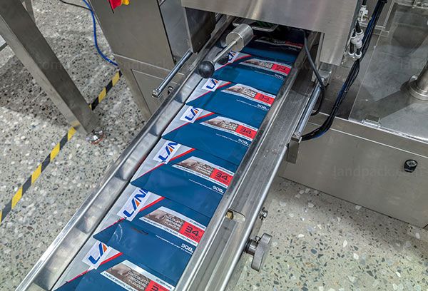 cashew packing machine