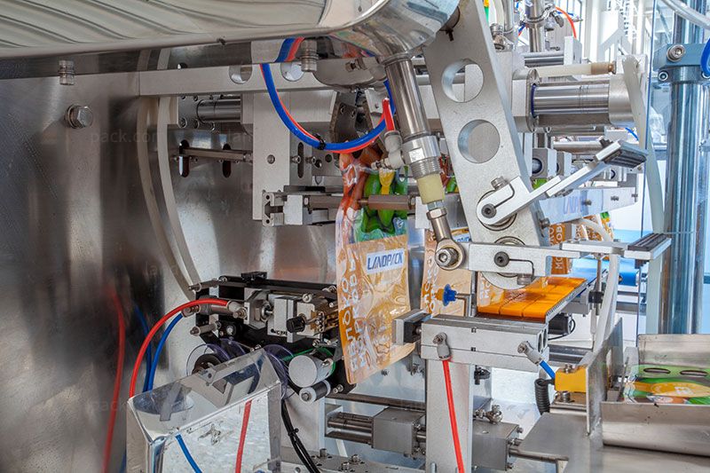 Juice Jelly Horizontal Pouch Packing Machine Spout Pouch Filling and Sealing Machine