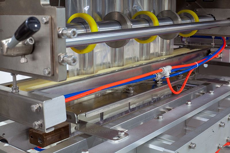 Automatic Flour Sachet Packaging Machine Automatic Flour Sachet Packaging Machine