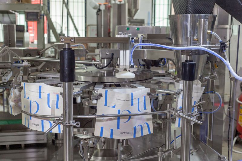 Multi-function Premade Pouch Packing Machine For gummy bear Multi-function Premade Pouch Packing Machine For gummy bear