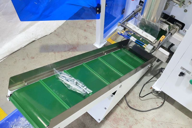 Automatic Gummy Vertical Counting Packaging Machine Automatic Gummy Vertical Counting Packaging Machine